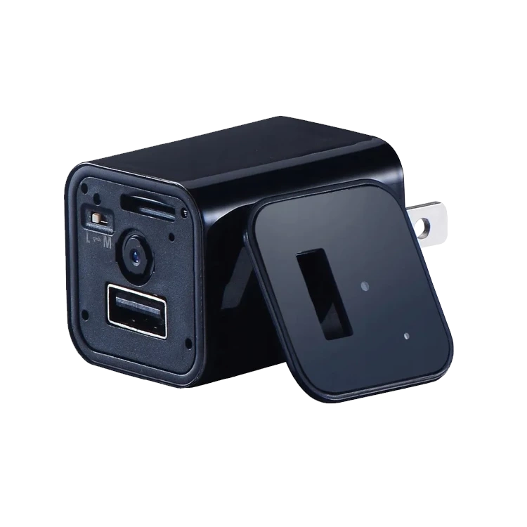 Zdjęcie mini kamera szpiegowska ukryta w ładowarce USB