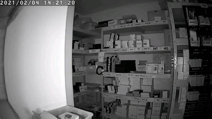 Mini kamera Zegar Budzik PIR rok na baterii LS6