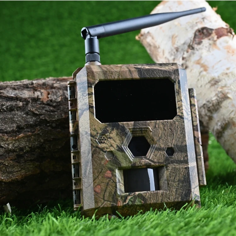 Fotopułapka ICUEASY 4G/LTE GSM 8Mpx 6 diod IR  30m doświetlenia