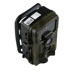 Ukryta fotopułapka TOPHUNT HC-800A do monitoringu posesji nocą