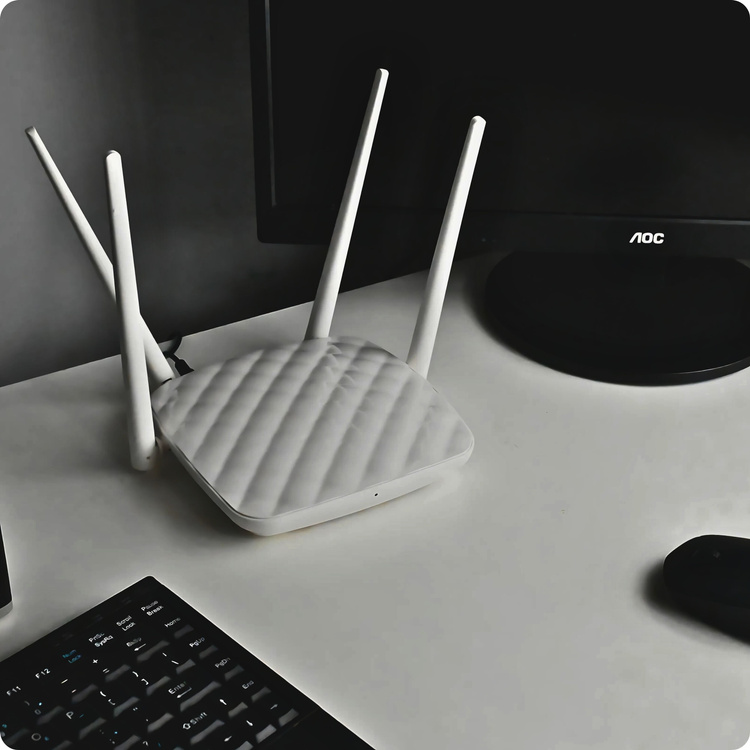 Ukryta Mini Kamera Zamaskowana w Routerze Podgląd na Żywo WiFI