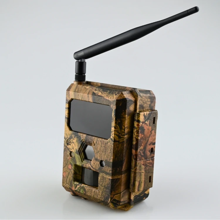 Fotopułapka ICUEASY 4G/LTE GSM 8Mpx 6 diod IR  30m doświetlenia