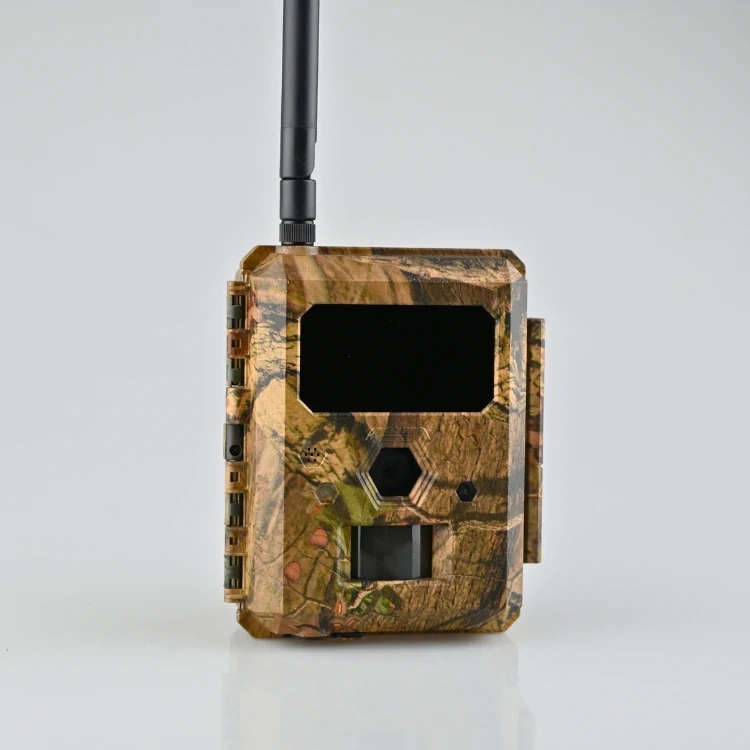 Fotopułapka ICUEASY 4G/LTE GSM 8Mpx 6 diod IR  30m doświetlenia
