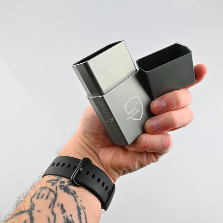 Profesjonale Etui na Kluczyk samochodowy Blokada Keyless Srebrne