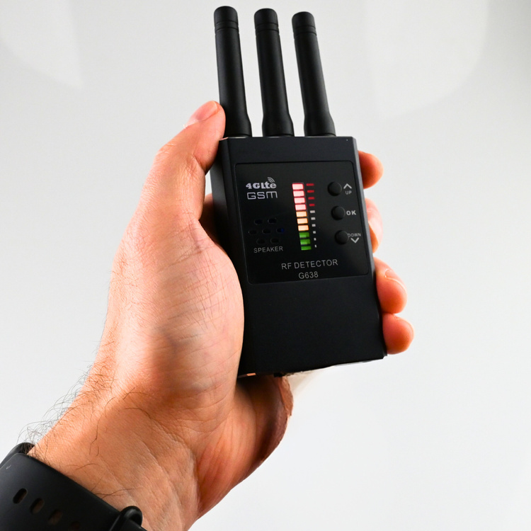 Wykrywacz podsłuchów kamer lokalizatorów MK638