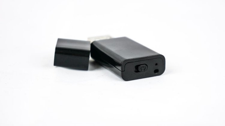 Powystawowy Podsłuch pendrive 64gb UR-01 24h nagrywania 192kbps