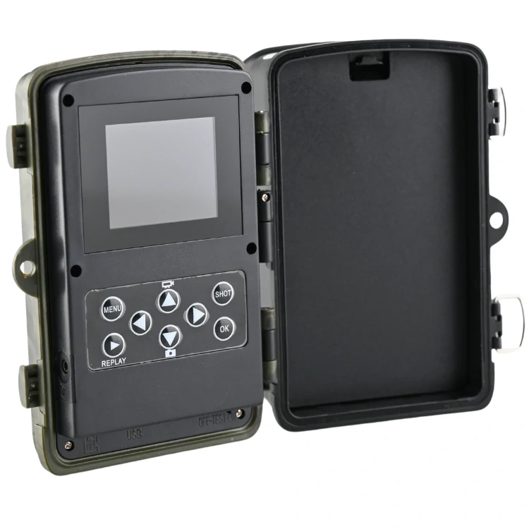 Ukryta fotopułapka TOPHUNT HC-800A do monitoringu posesji nocą