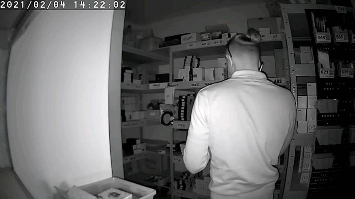 Mini kamera Zegar Budzik PIR rok na baterii LS6