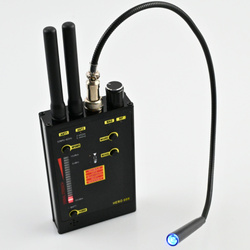 Zestaw wykrywacz HER0009 + dyktafon pendrive + kamera w długopisie